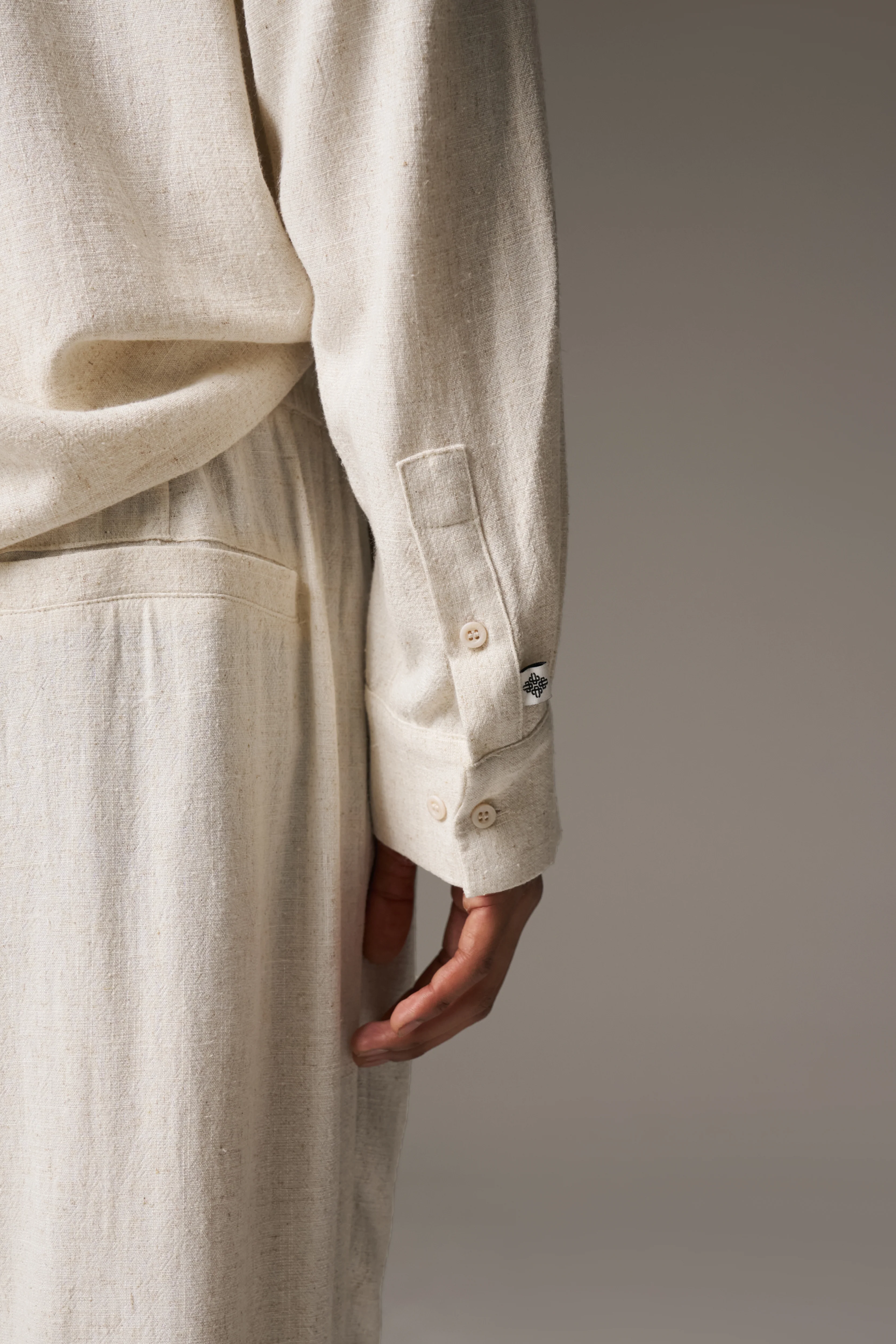 TEXTURED WOVEN TROUSERS - BEIGE - Image 7