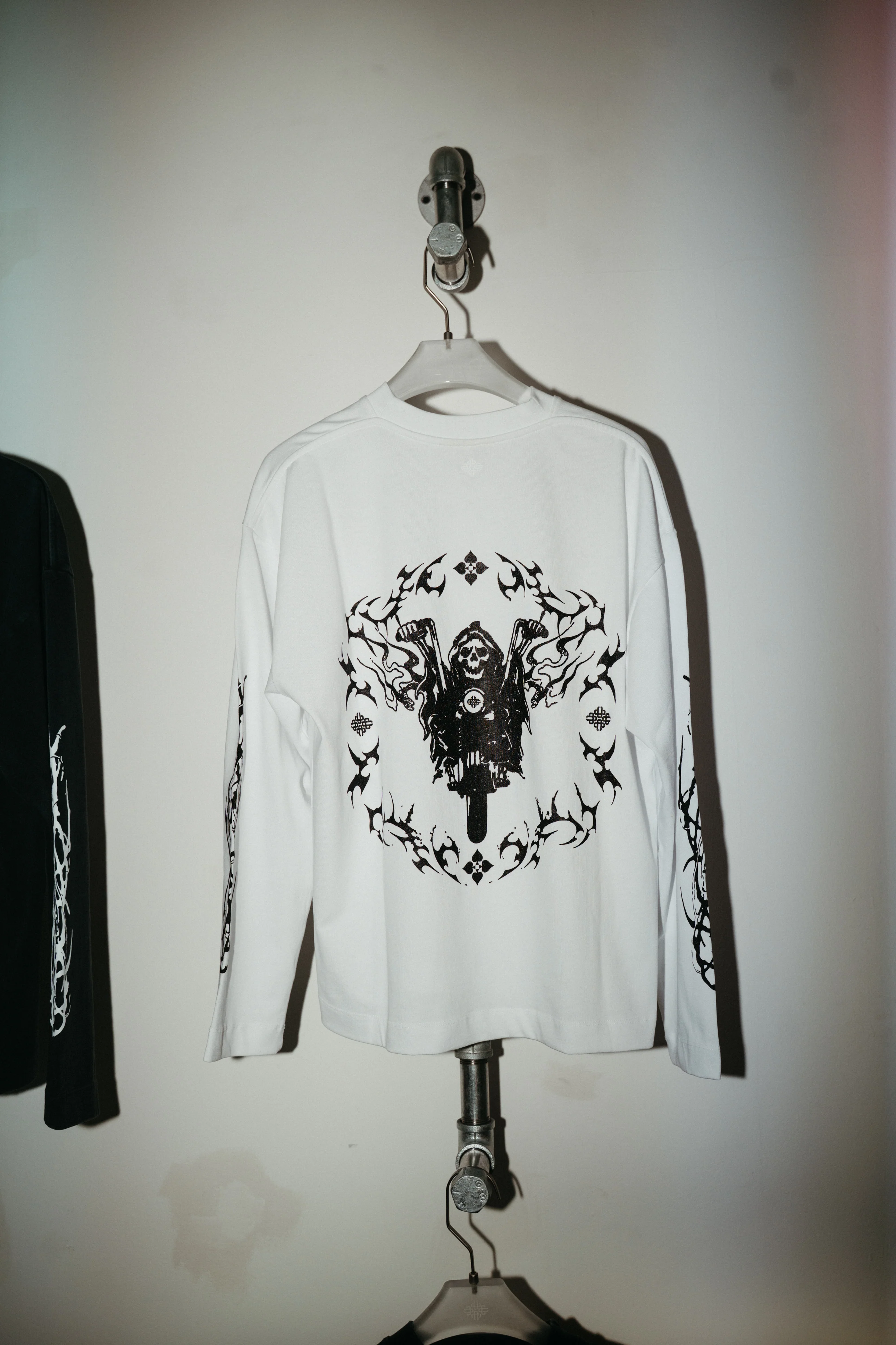 THE SOCIAL X TCC LONG SLEEVE T-SHIRT - WHITE - Image 2