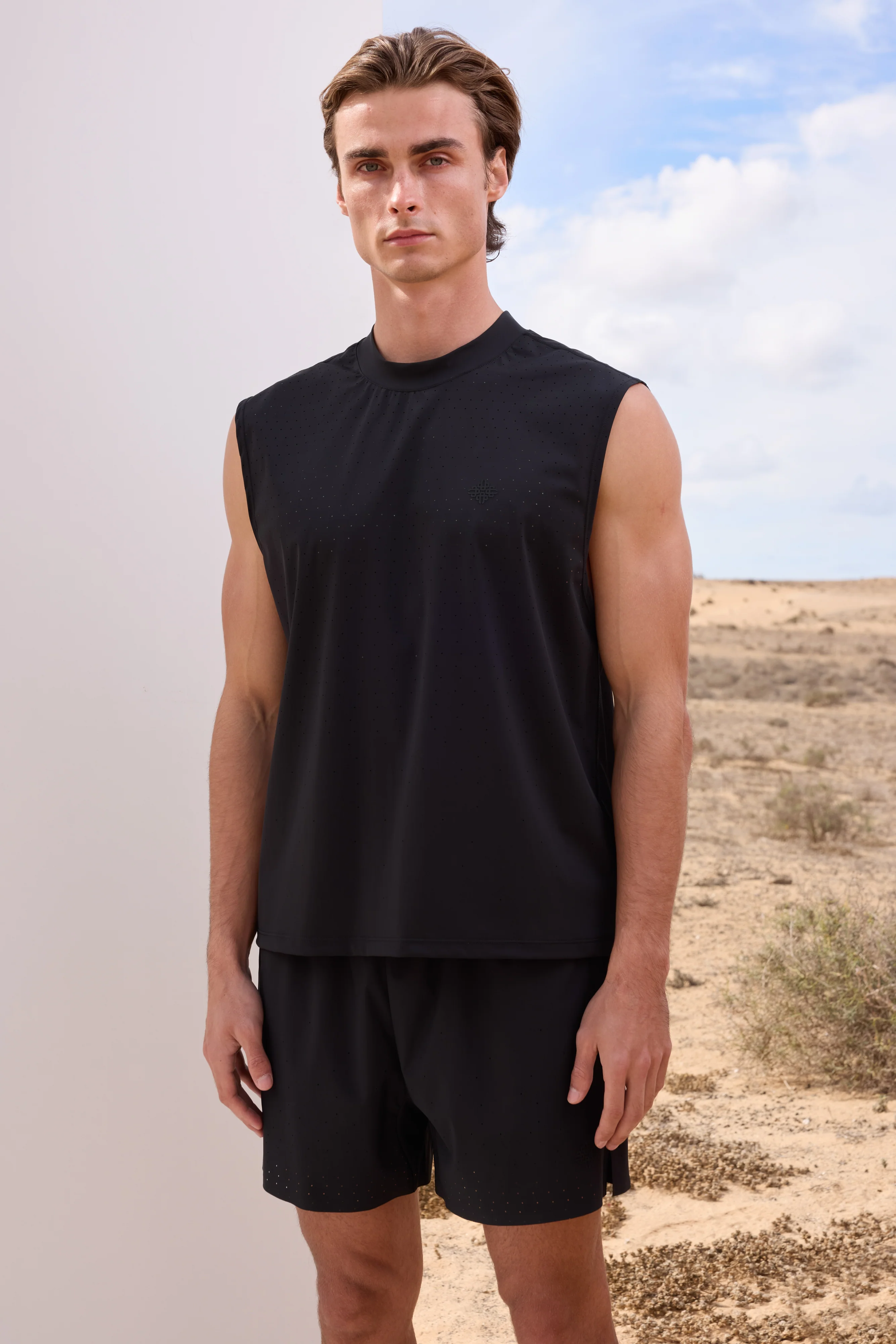 TRAINING VEST - BLACK - Image 2