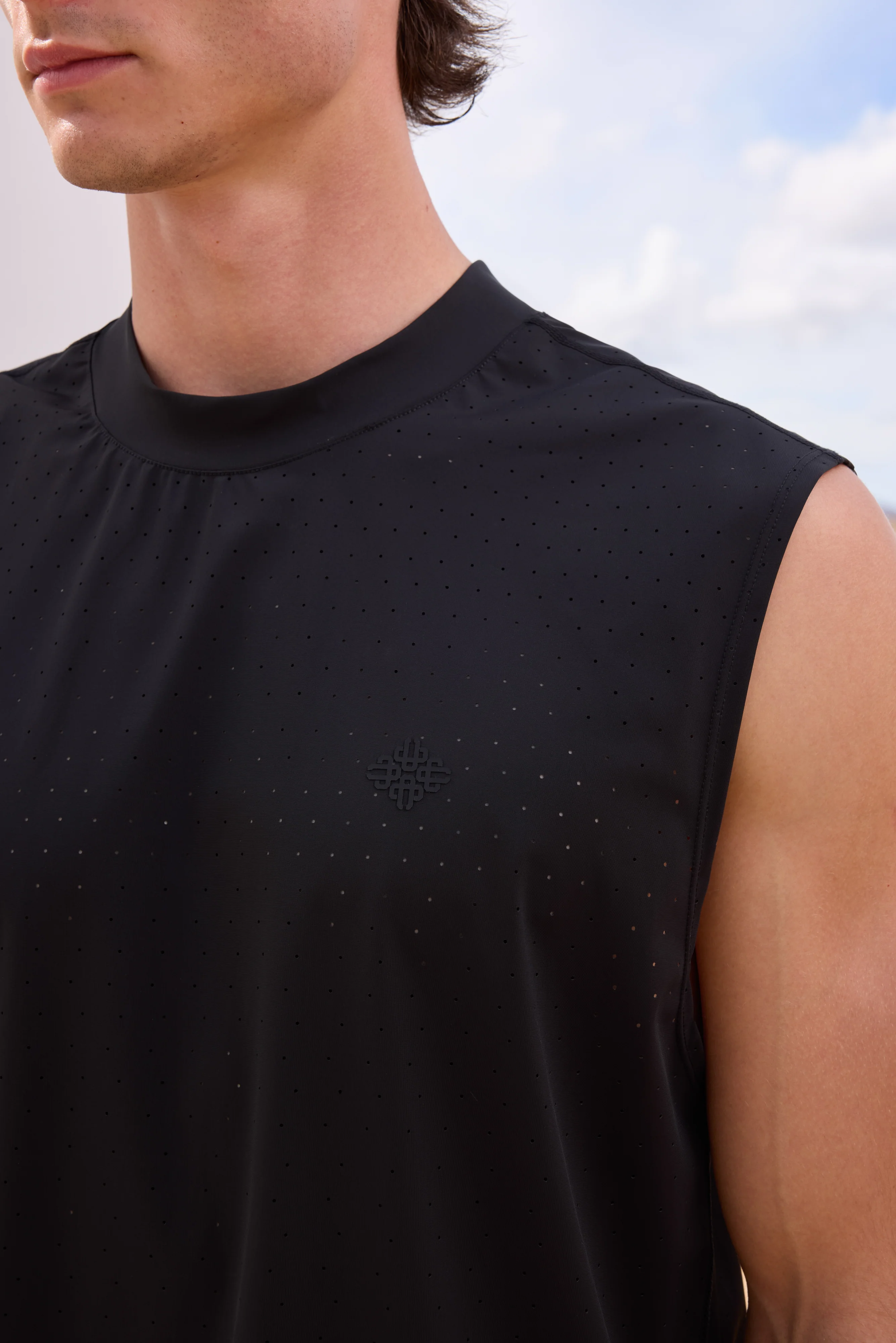 TRAINING VEST - BLACK - Image 4