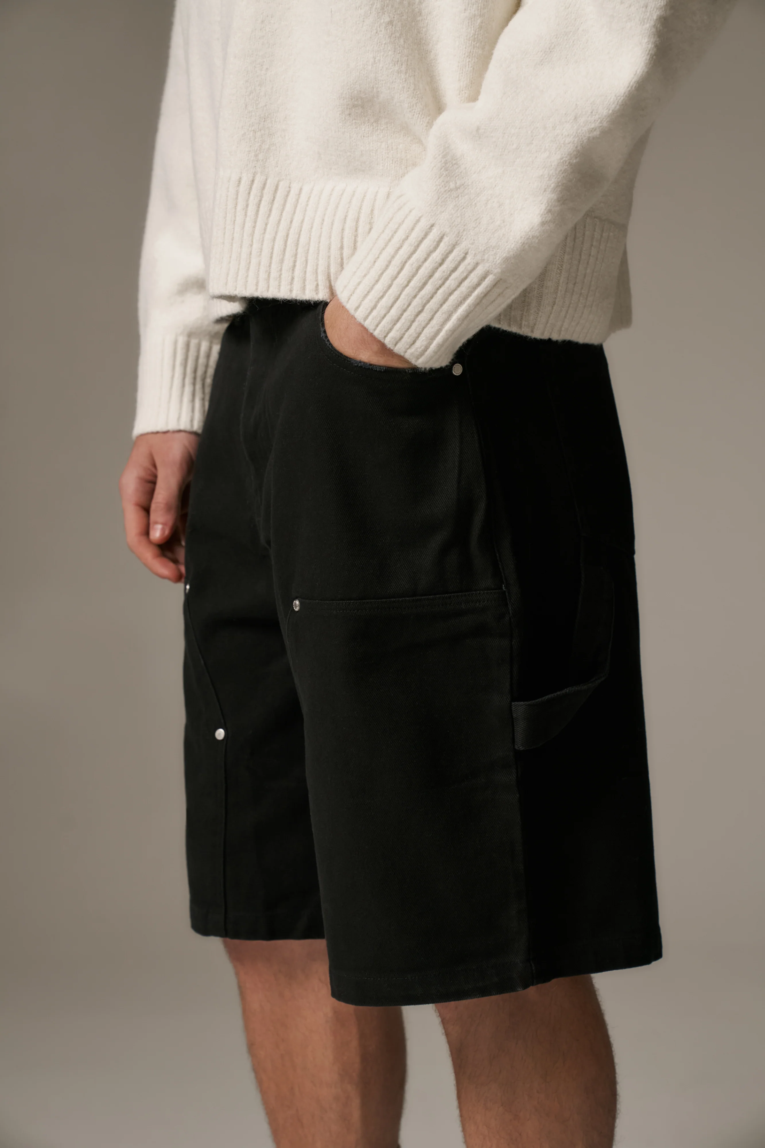 TWILL CARPENTER SHORTS - BLACK - Image 4