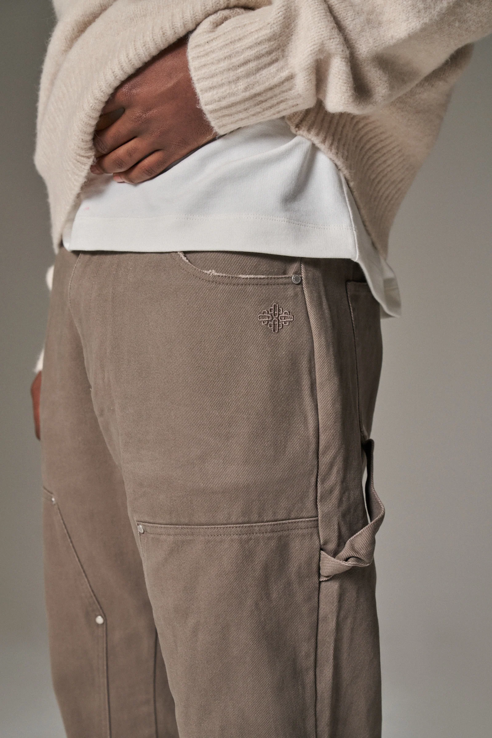TWILL RIVET DETAIL CARPENTER PANT - BROWN - Image 5