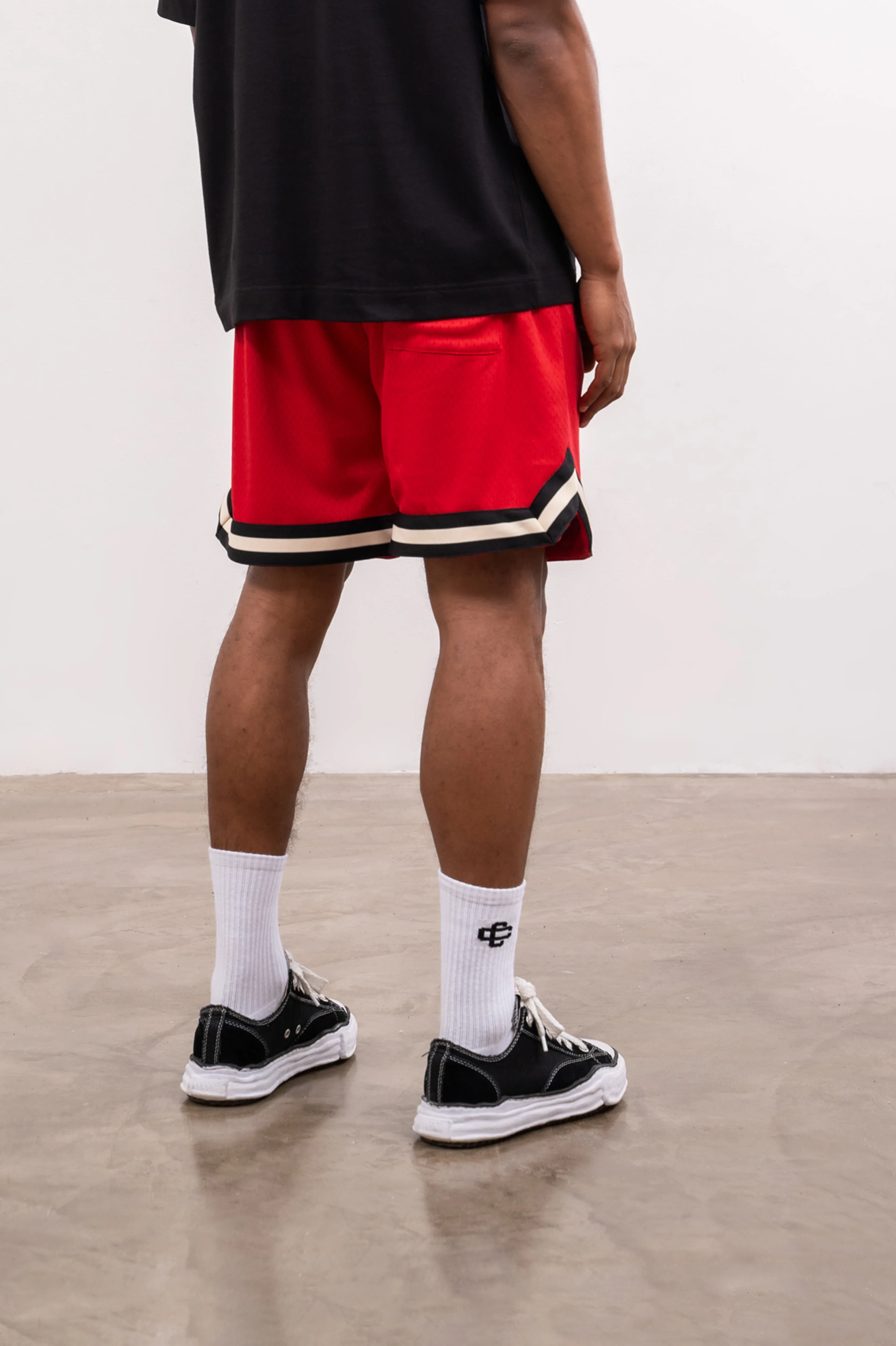 VARSITY MESH SHORT - RED - Image 5