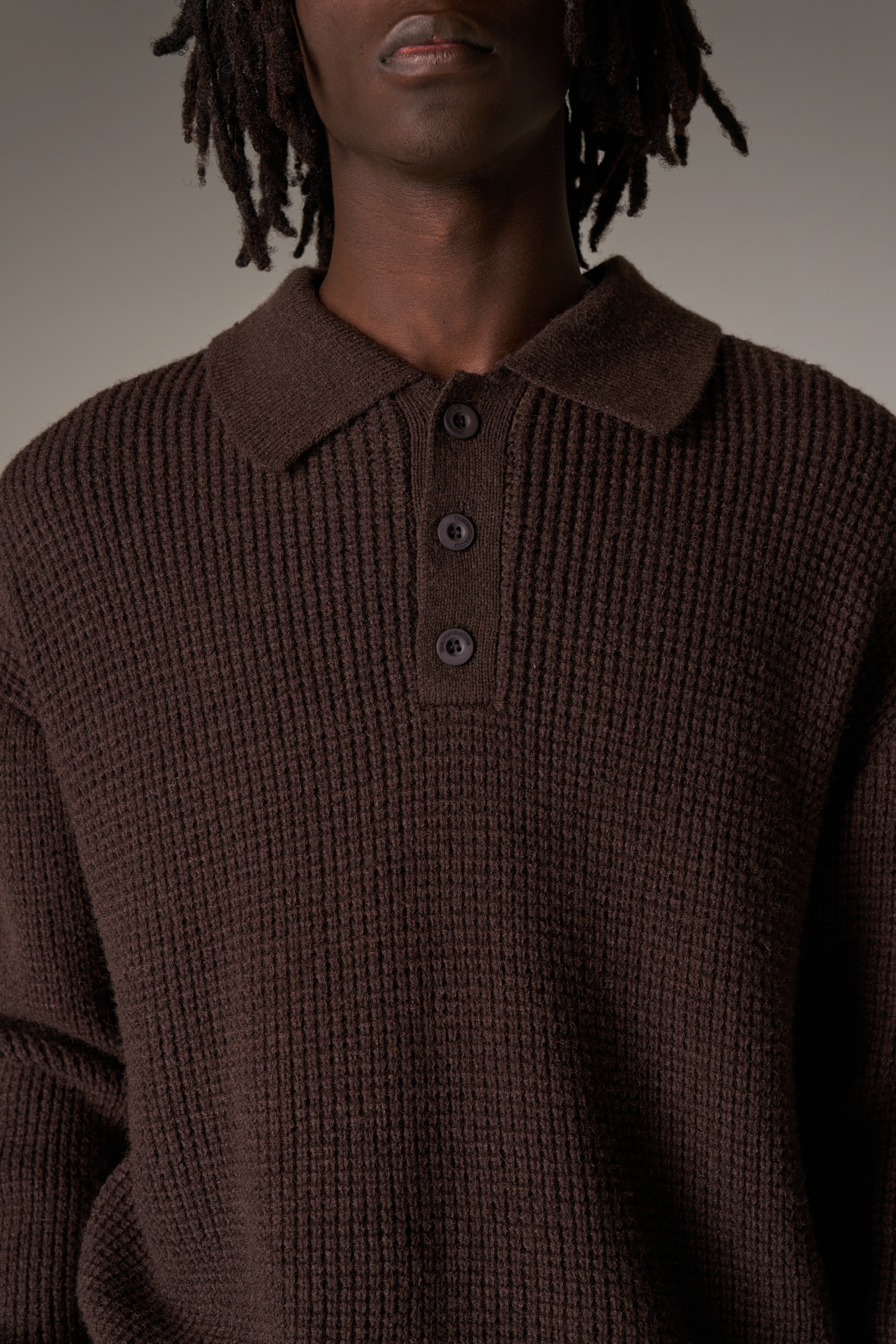 WAFFLE KNIT LONG SLEEVE POLO - BROWN - Image 5