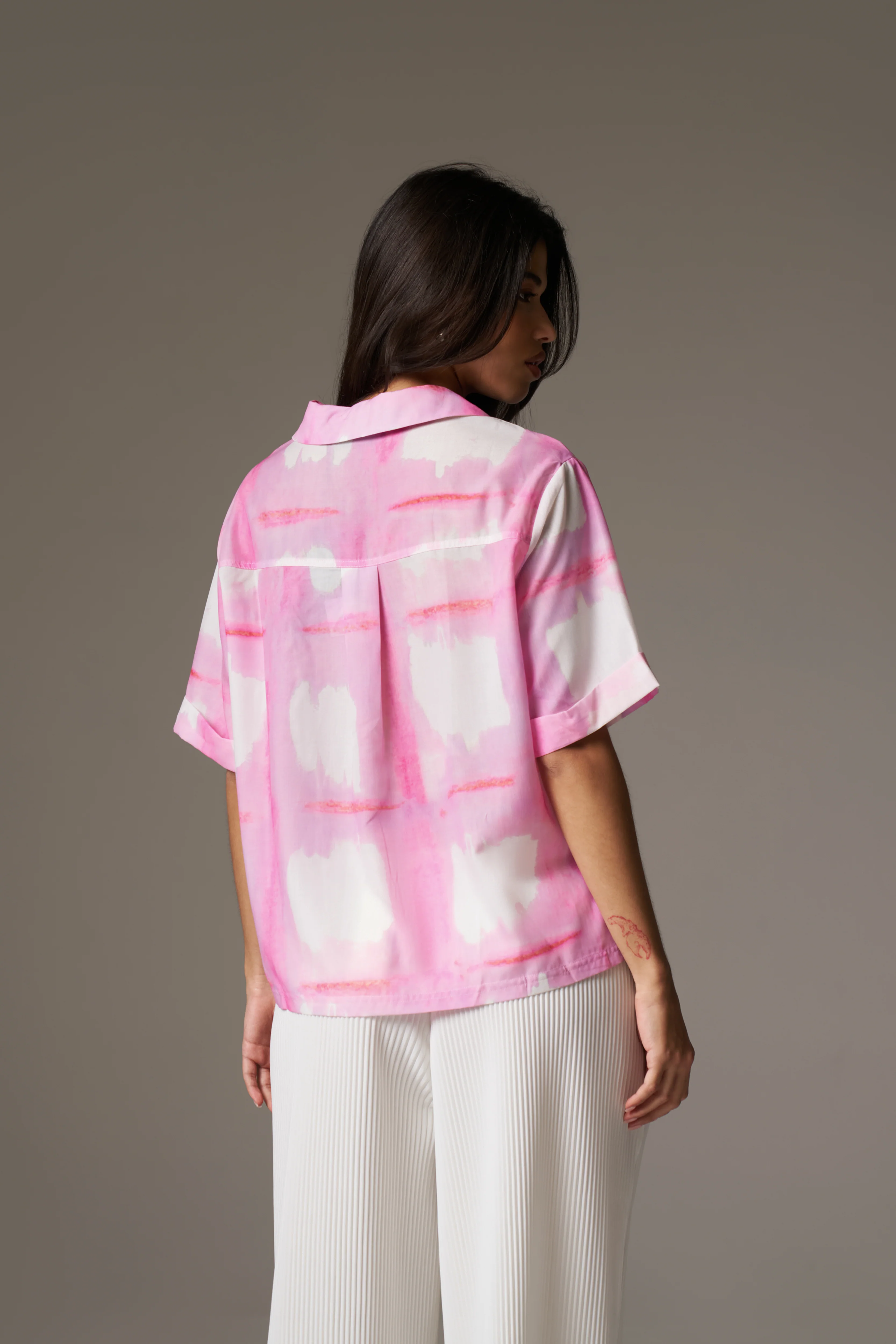WATERCOLOUR EMBLEM SHIRT - PINK - Image 5