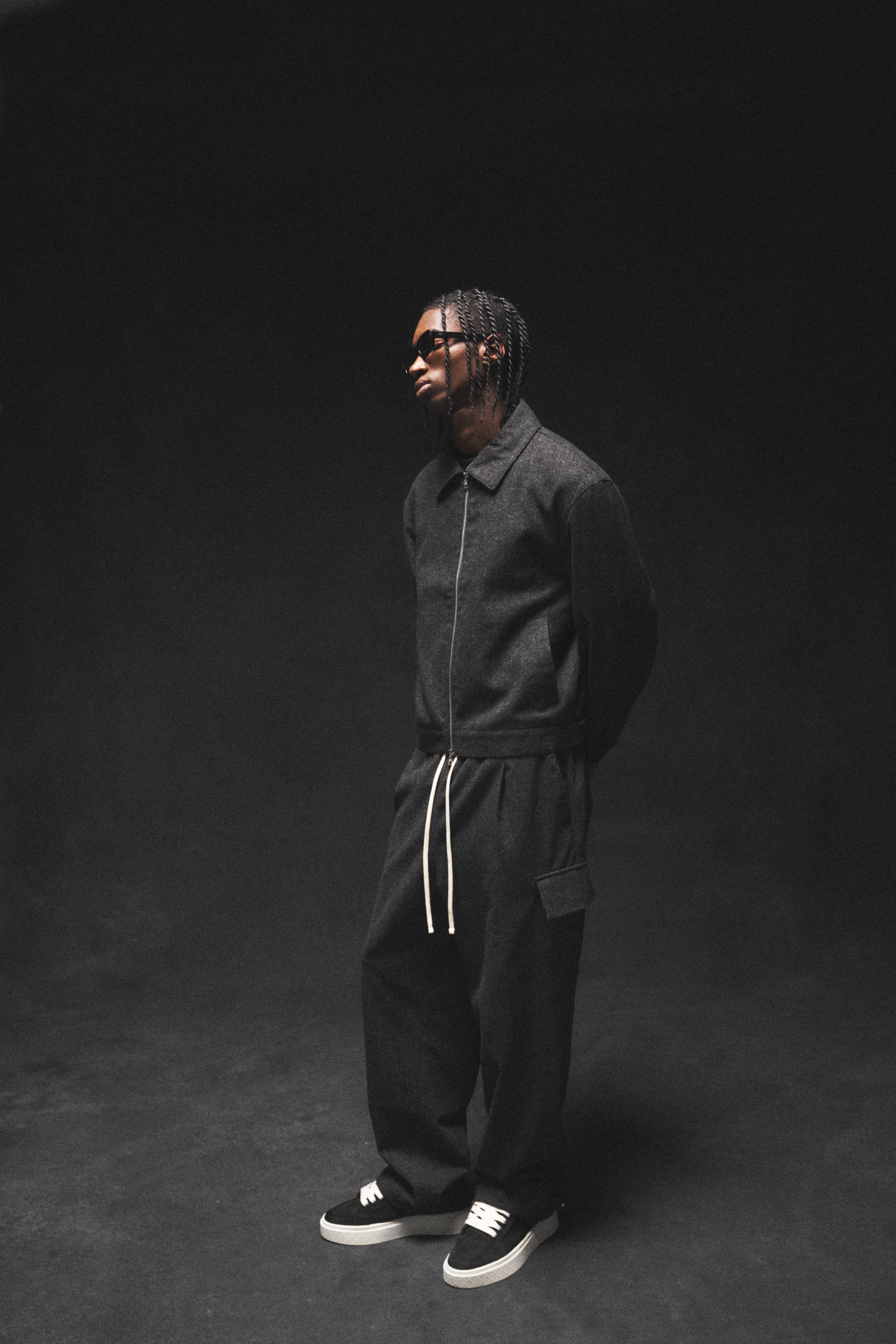 WIDE LEG HERRINGBONE TROUSERS - CHARCOAL - Image 3
